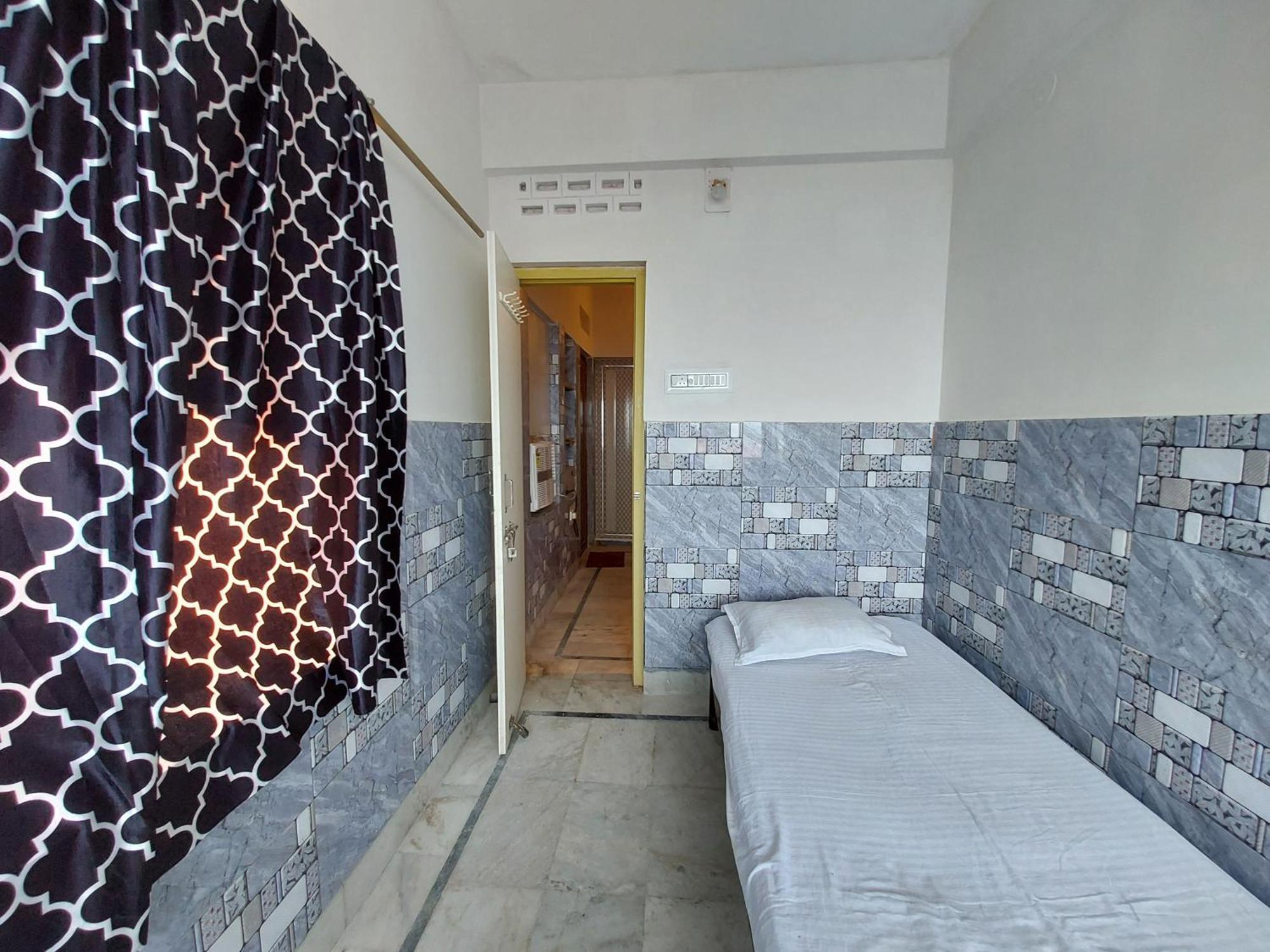 Nirman Beach Homestay Пурі Екстер'єр фото