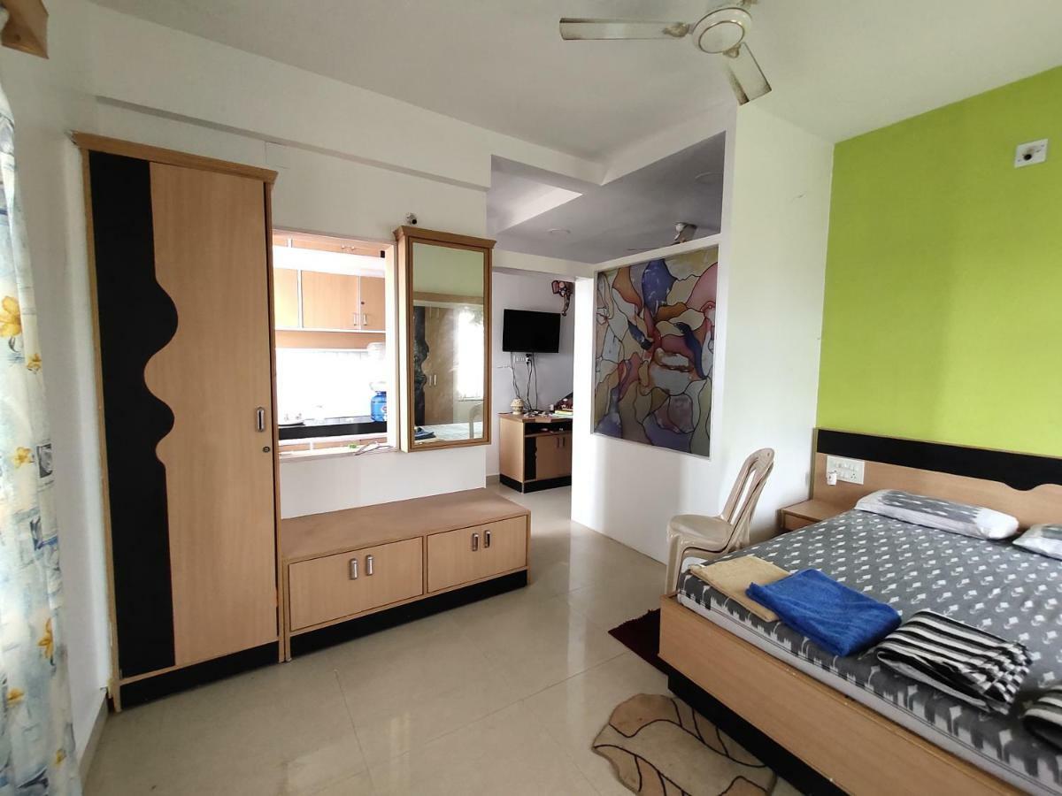 Nirman Beach Homestay Пурі Екстер'єр фото